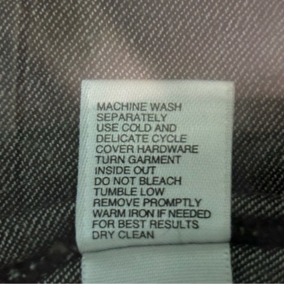 ST. JOHN Dark Gray Pants Size 12 Like New Condition Women’s Pants - Picture 4 of 6